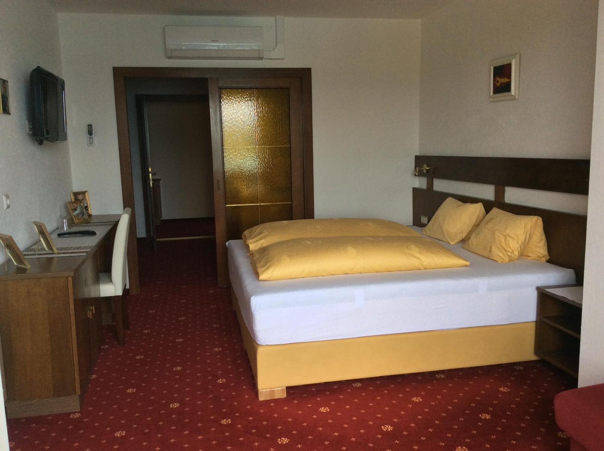 Villa Desiree - Hotel Garni - Adults Only フィラハ エクステリア 写真